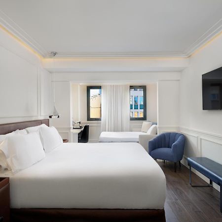 เฮช10ยูนิเวอร์ซิแททโฮเต็ล Hotel บาร์เซโลนา ภายนอก รูปภาพ